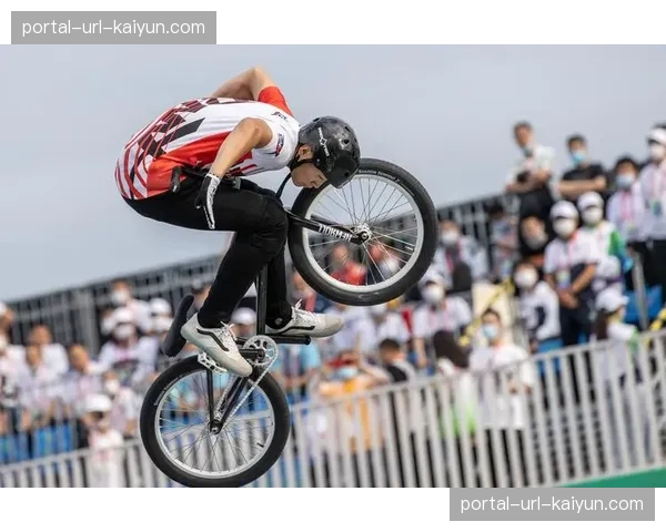 从公园到泥地：中国BMX自由式国家队首次专业土坡场地训练纪实
